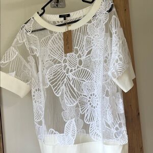 Lafayette White Sheer Embroidered Floral Leaf Short Sleeves Size M